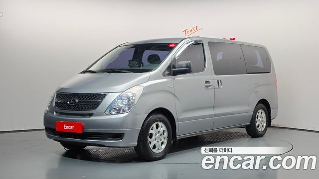 Hyundai Starex 12-Seater Wagon CVX Deluxe — пробег 167 948 км — фото 1 из 5