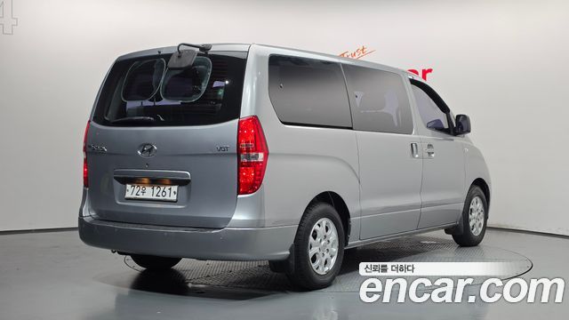 Hyundai Starex 12-Seater Wagon CVX Deluxe — пробег 167 948 км — фото 2 из 5