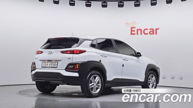 Hyundai Kona из Кореи Encar