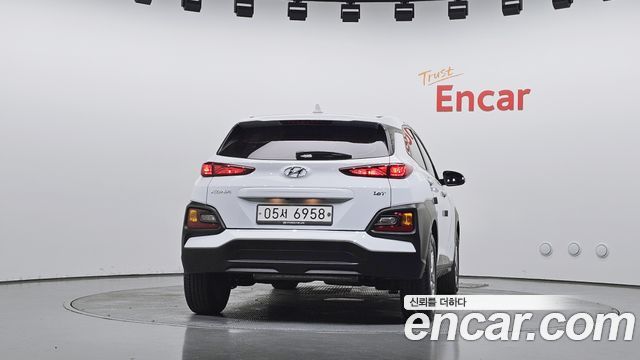 Hyundai Kona из Кореи Encar