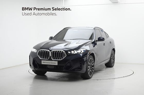 BMW X6 xDrive40i M Sport — пробег 12 233 км — фото 1 из 5