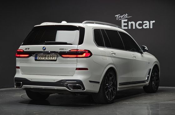 BMW X7 xDrive 40i M Sport 6STR — пробег 30 297 км — фото 2 из 5