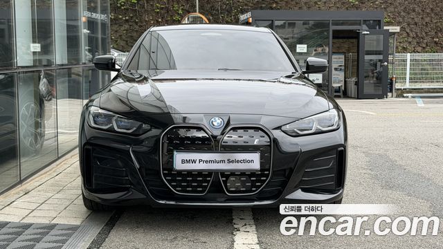 BMW i4 eDrive40 M Sports Pro — пробег 77 104 км — фото 3 из 5