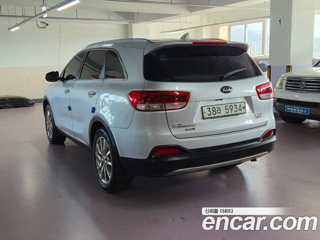 Kia Sorento Diesel 2.2 4WD Noblesse Special — пробег 267 000 км — фото 3 из 5