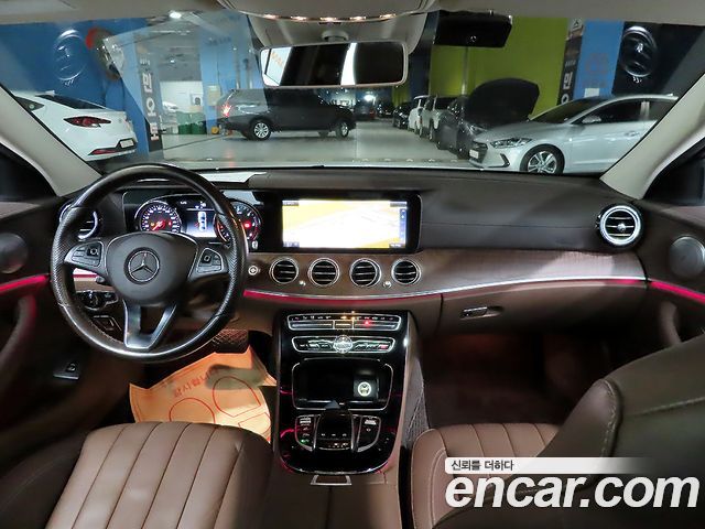 Mercedes-Benz E-Class из Кореи Encar