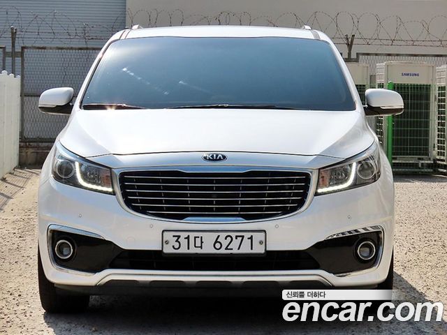 Kia Carnival Gasoline 7-seater Limousine President — пробег 133 450 км — фото 1 из 5