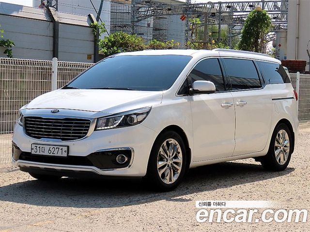 Kia Carnival Gasoline 7-seater Limousine President — пробег 133 450 км — фото 2 из 5