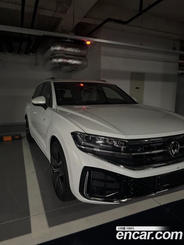 Volkswagen Touareg 3.0 TDI R-Line — пробег 10 км — фото 3 из 5