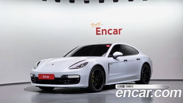 Porsche Panamera 2.9 AWD E-Hybrid — пробег 91 052 км — фото 1 из 5