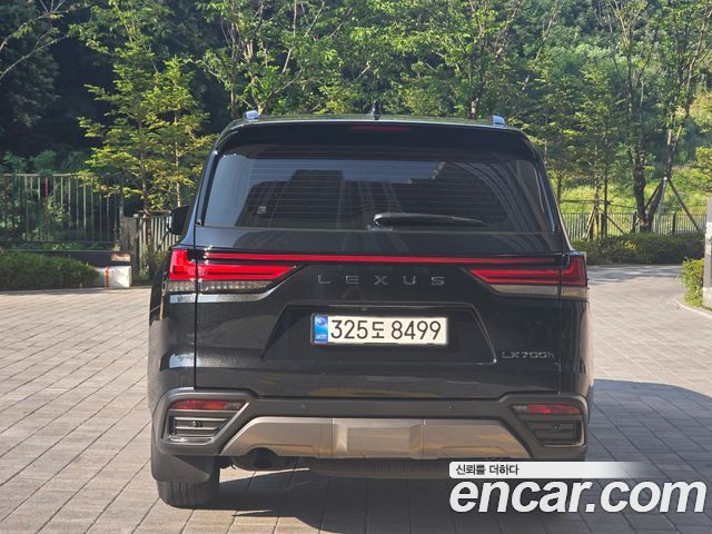 Lexus LX 700h Overtrail — пробег 12 км — фото 5 из 5