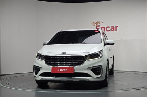 Kia Carnival 9-Seater Prstige — пробег 137 021 км — фото 3 из 5