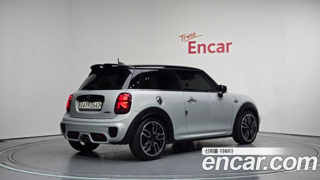 Mini Cooper JCW 3rd Generation — пробег 21 228 км — фото 2 из 5