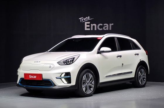 Kia Niro Prestige — пробег 107 511 км — фото 1 из 5