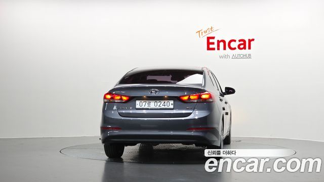 Hyundai AVANTE из Кореи Encar