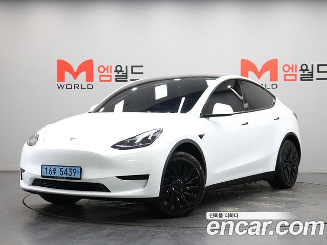 Tesla Model Y RWD — пробег 37 686 км — фото 1 из 5