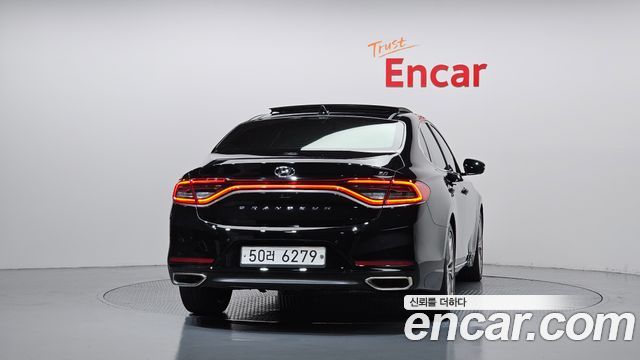 Hyundai Grandeur из Кореи Encar