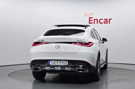 Mercedes-Benz GLC-Class GLC300 4MATIC Avnatgarde Coupe — пробег 60 839 км — фото 4 из 5