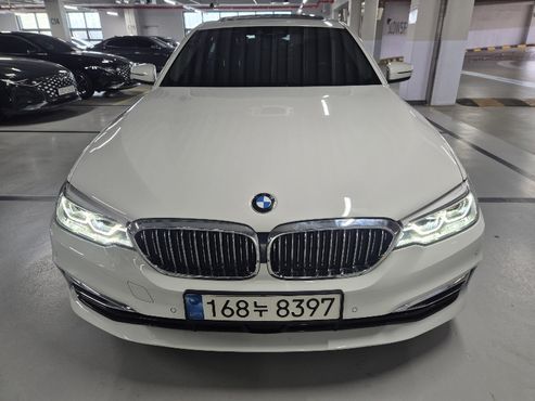 BMW 5-Series 520i Luxury — пробег 87 320 км — фото 2 из 5