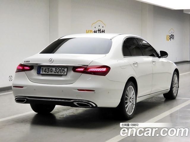 Mercedes-Benz E-Class из Кореи Encar