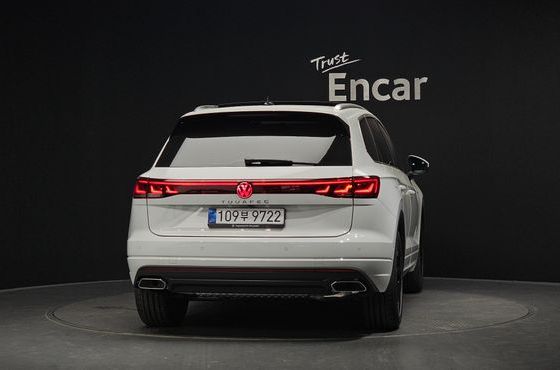 Volkswagen Touareg 3.0 TDI Prestige — пробег 50 км — фото 4 из 5