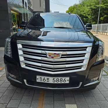 Cadillac Escalade 6.2 4th — пробег 106 000 км — фото 1 из 5