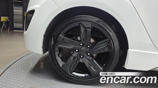 Hyundai Veloster из Кореи Encar