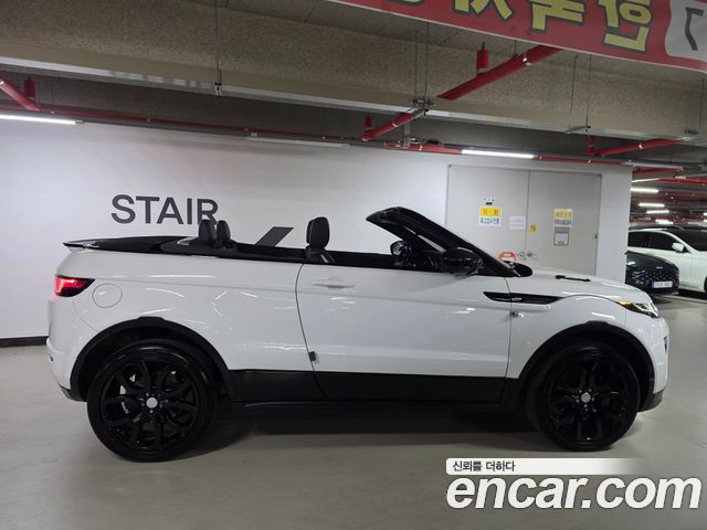 Land Rover Range Rover Evoque 2.0 TD4 HSE Dynamic Convertible — пробег 147 000 км — фото 3 из 5