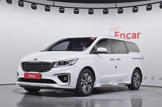 Kia Carnival 9-Seater Luxury — пробег 85 203 км — фото 1 из 5