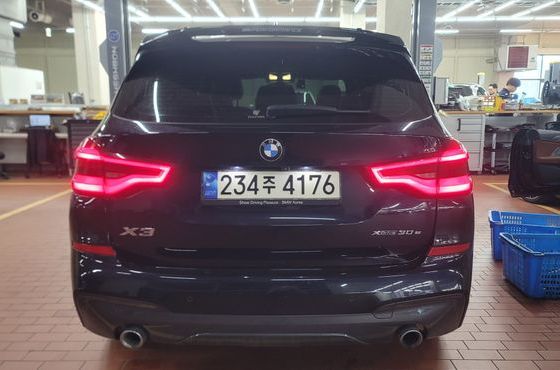 BMW X3 xDrive 30e M Sport — пробег 19 614 км — фото 2 из 5