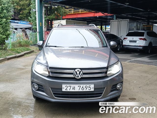 Volkswagen Tiguan 2.0 TDI  Premium 5N — пробег 151 800 км — фото 2 из 5