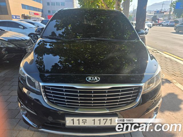 Kia Carnival 9-seater Prestige — пробег 193 390 км — фото 3 из 5