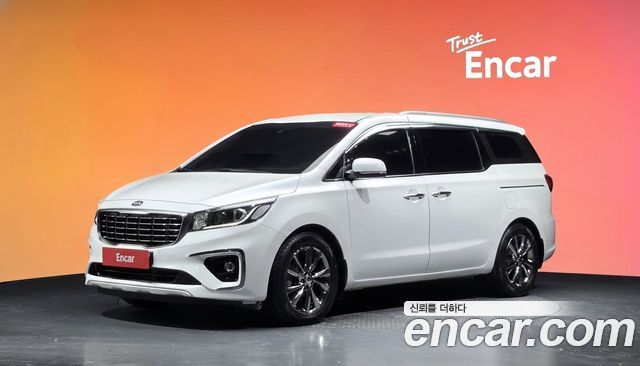 Kia Carnival 9-Seater Prstige — пробег 95 365 км — фото 1 из 5