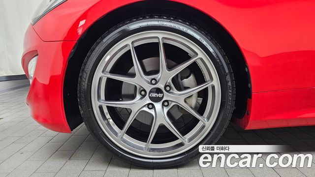 Hyundai Genesis из Кореи Encar
