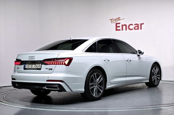 Audi A6 45 TFSI Quattro Premium — пробег 156 111 км — фото 2 из 5