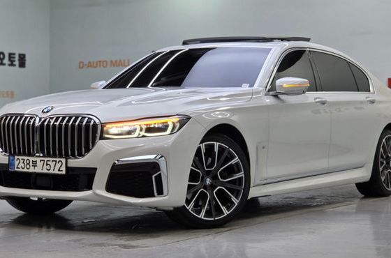 BMW 7-Series 740Li xDrive M Sport Package — пробег 71 098 км — фото 2 из 5