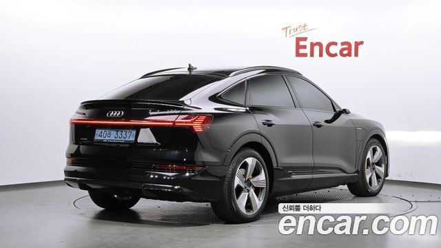 Audi e-tron 55 Quattro Sportback — пробег 85 434 км — фото 2 из 5