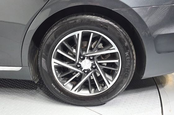 Hyundai Grandeur 2.5 Premium — пробег 30 053 км — фото 5 из 5