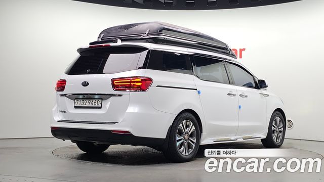 Kia Carnival 11-Seater Prestige — пробег 127 030 км — фото 2 из 5