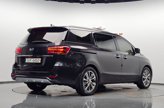 Kia Carnival Gasoline 9-Seater Noblesse Special — пробег 72 252 км — фото 2 из 5