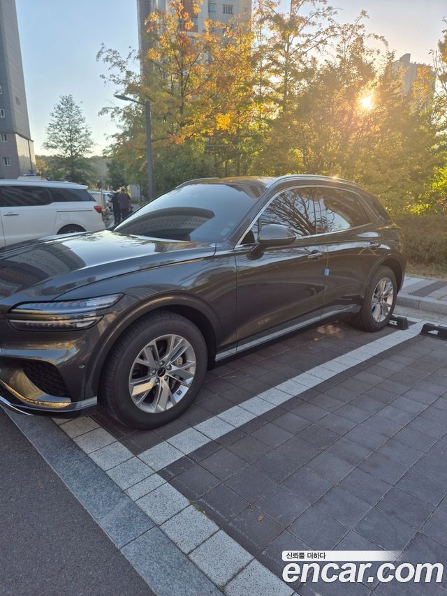Genesis GV70 2.5T Gasoline 2WD — пробег 26 000 км — фото 2 из 5