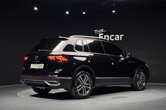 Volkswagen Tiguan 2.0 TDI Prestige — пробег 62 950 км — фото 2 из 5