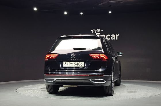 Volkswagen Tiguan 2.0 TDI Prestige — пробег 62 950 км — фото 4 из 5