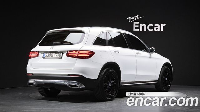Mercedes-Benz GLC-Class GLC220 d 4MATIC Premium — пробег 93 347 км — фото 2 из 5