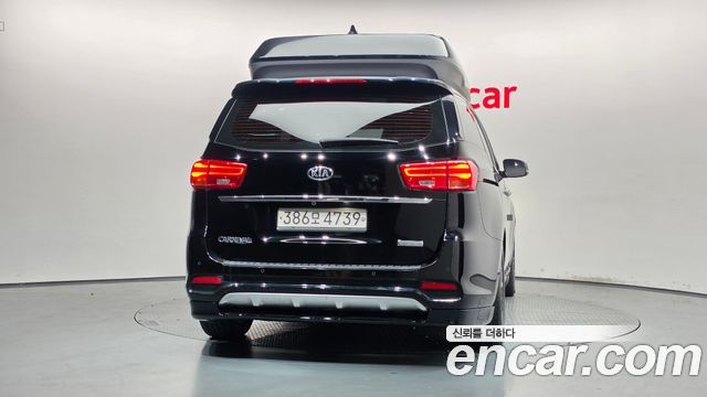 Kia Carnival из Кореи Encar