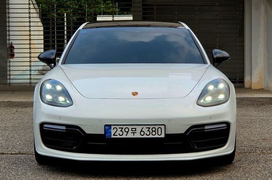 Porsche Panamera 4.0 GTS — пробег 85 000 км — фото 2 из 5