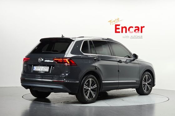 Volkswagen Tiguan 2.0 TDI Prestige — пробег 94 920 км — фото 2 из 5