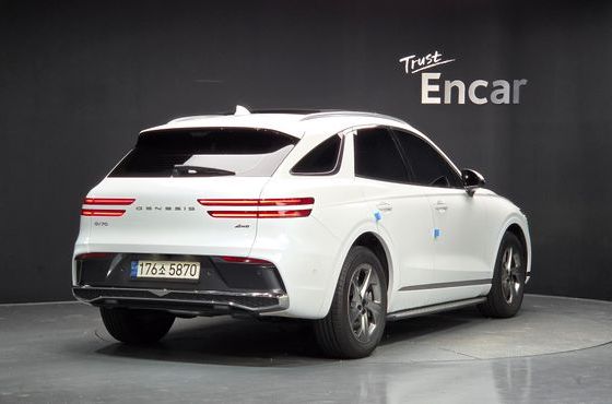 Genesis GV70 2.5T Gasoline AWD — пробег 23 866 км — фото 2 из 5