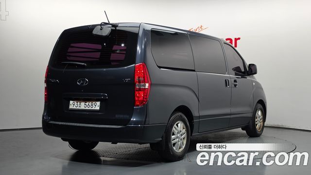 Hyundai Starex 3-Seater VAN Smart — пробег 210 641 км — фото 2 из 5