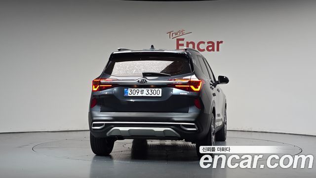 Kia Seltos из Кореи Encar