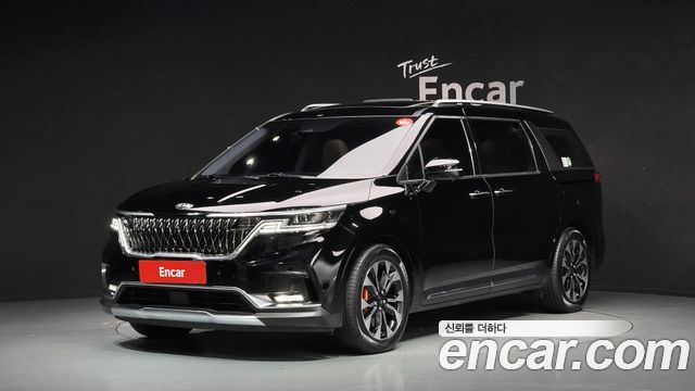 Kia Carnival Diesel 7-Seater Signature — пробег 74 713 км — фото 1 из 5
